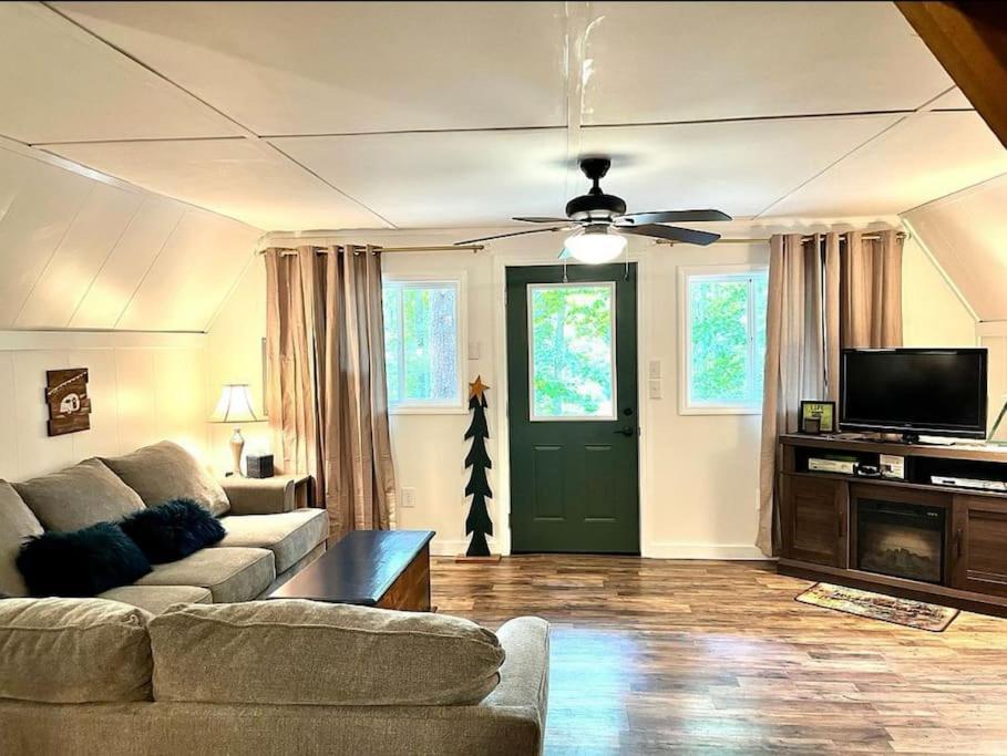 Hot Tub -secluded Cave Run And Near Red River Gorge Ferienhaus Wellington